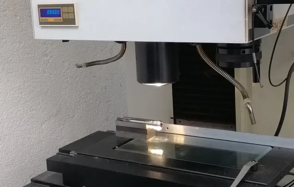 Proiettore di profili